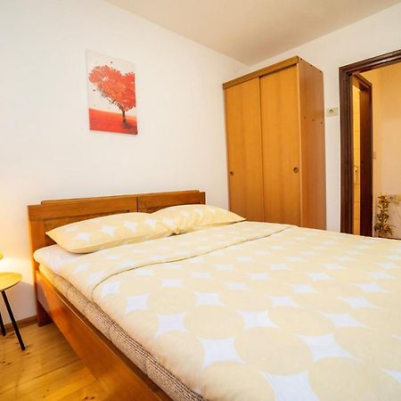 Apartment Nives 乌马格 外观 照片